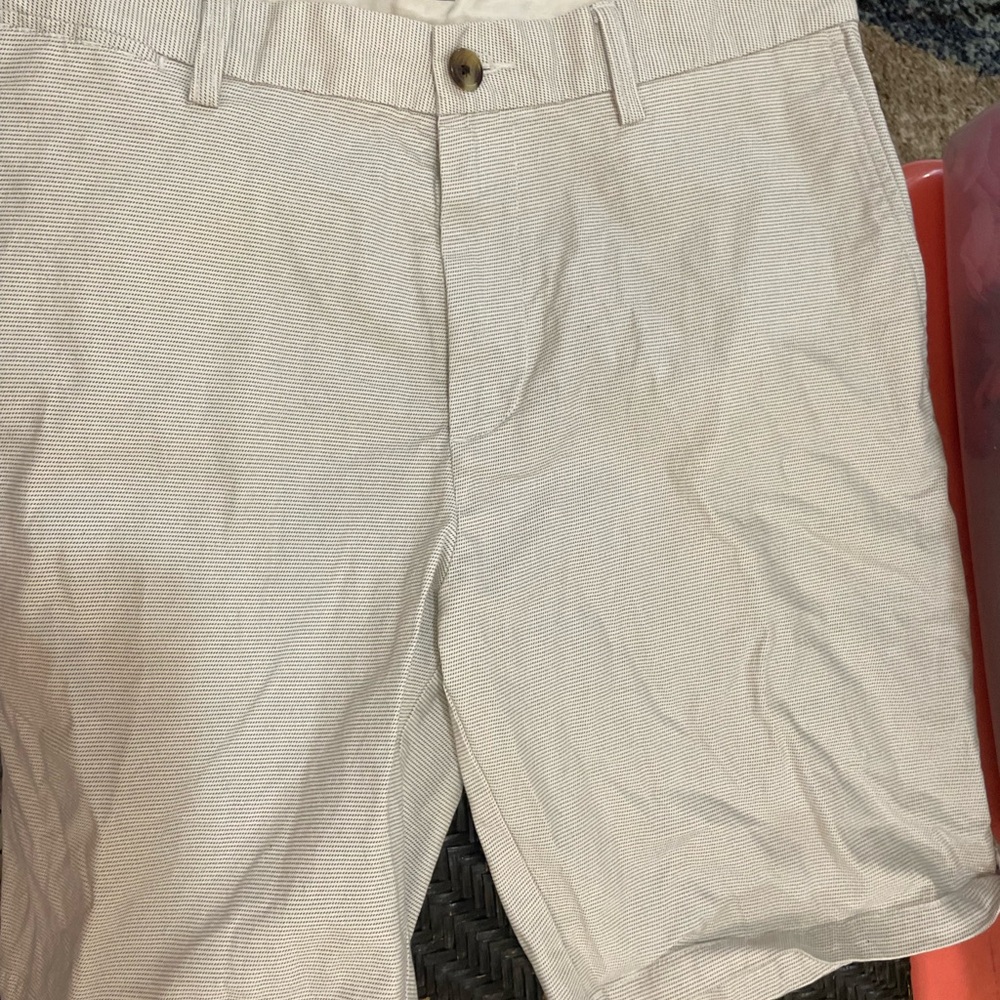 Old Navy Men's Beige Flat Front Shorts